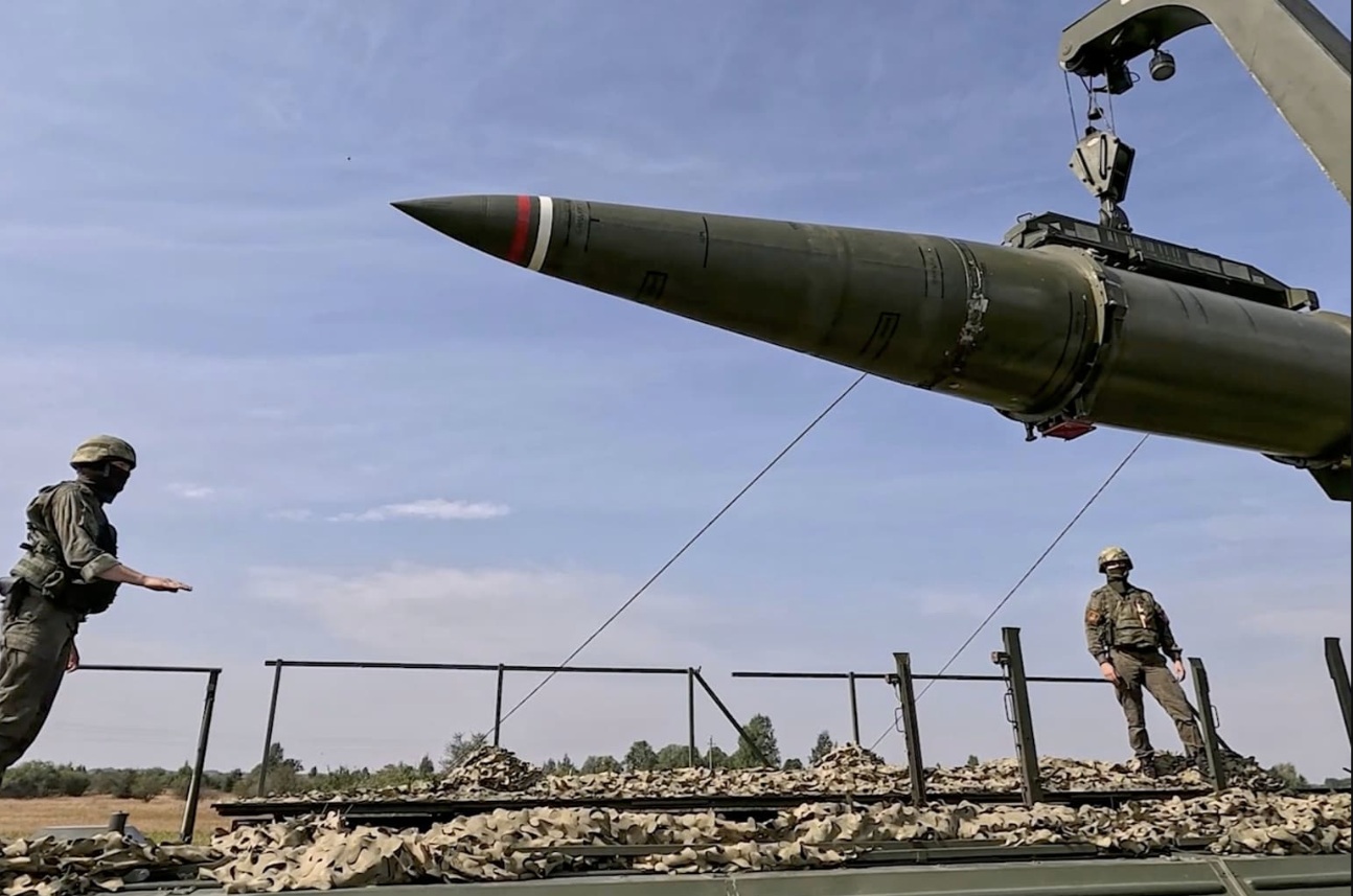 Missiles et Mandarins : la Russie entre le vacarme des armes et la soie des alliances