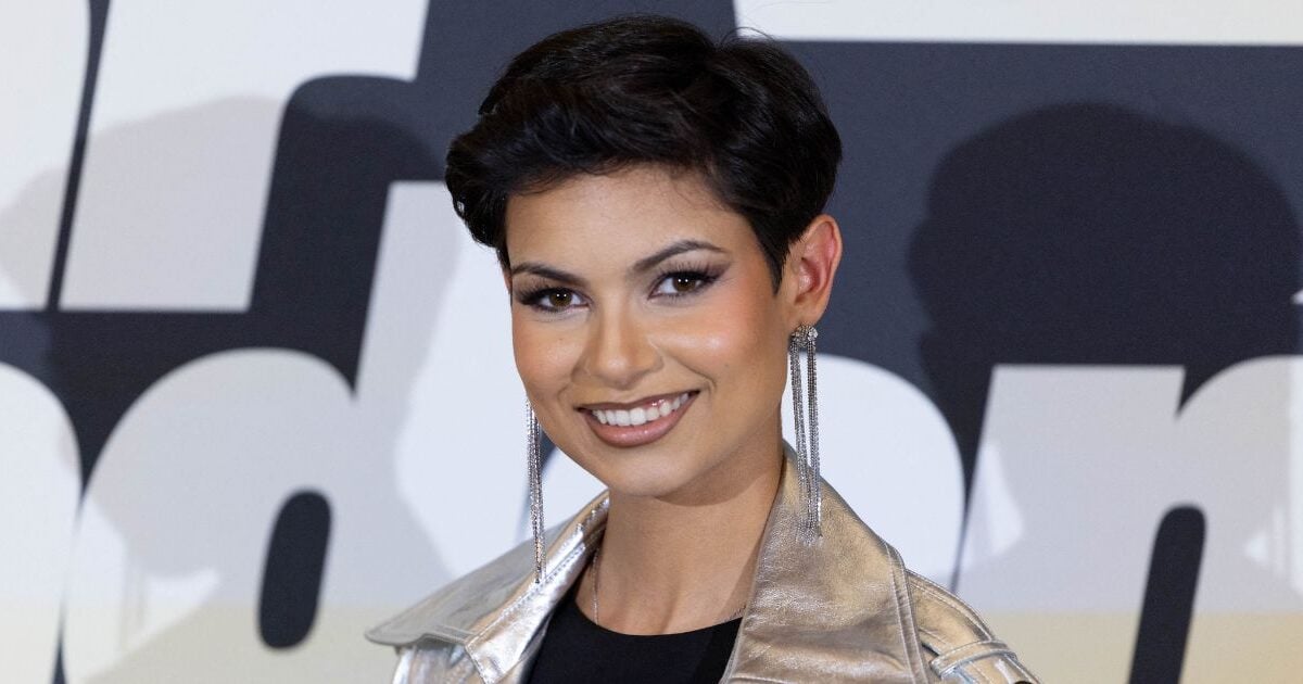 Miss Univers 2025 : Ève Gilles éblouissante lors de la cérémonie d’ouverture
